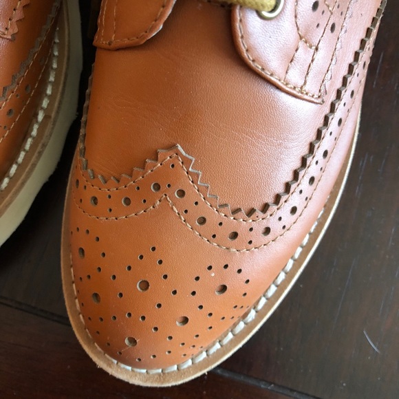 Tan Lace-Up Brogues/ Oxfords. Man tailored - Picture 4 of 5